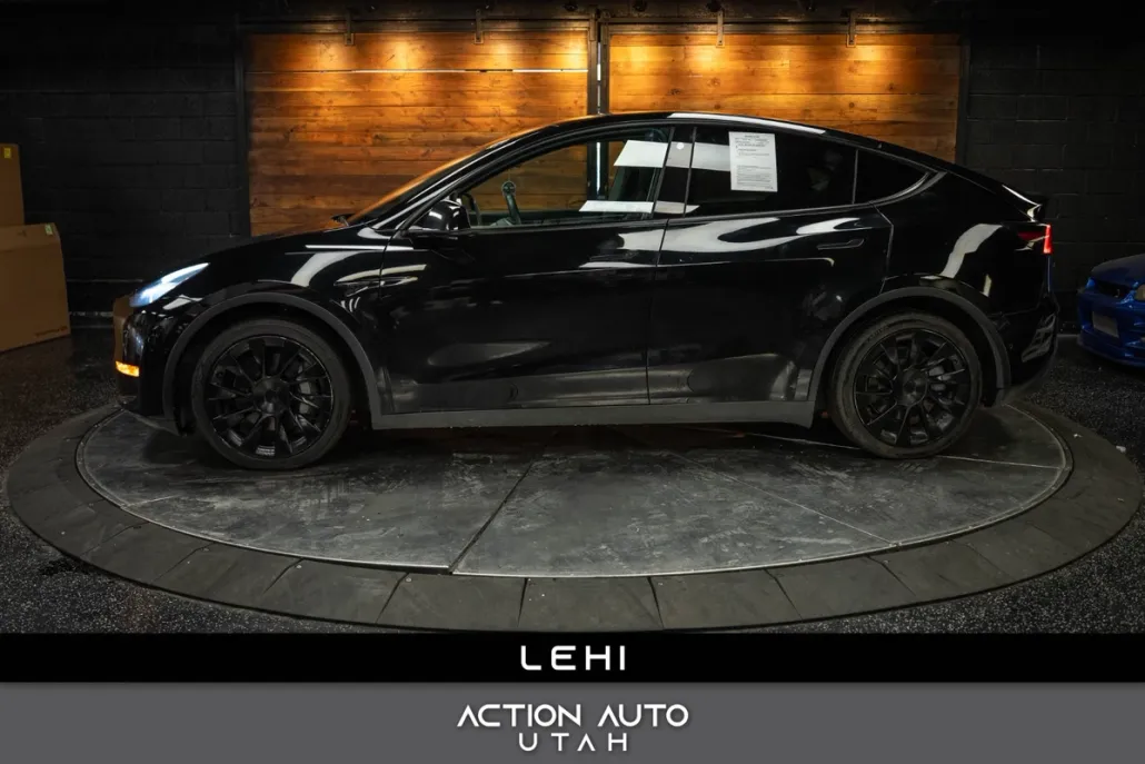 2021 Tesla Model Y Long Range photo 1