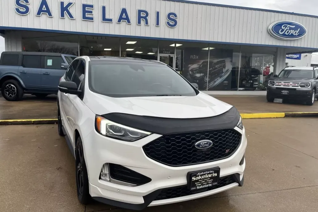2020 Ford Edge ST photo 1