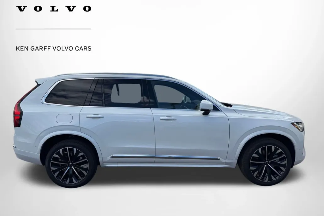 2026 Volvo XC90 Plus photo 1