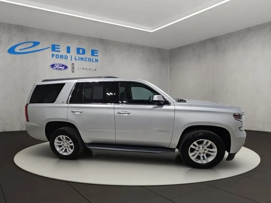 2020 Chevrolet Tahoe LT photo 1