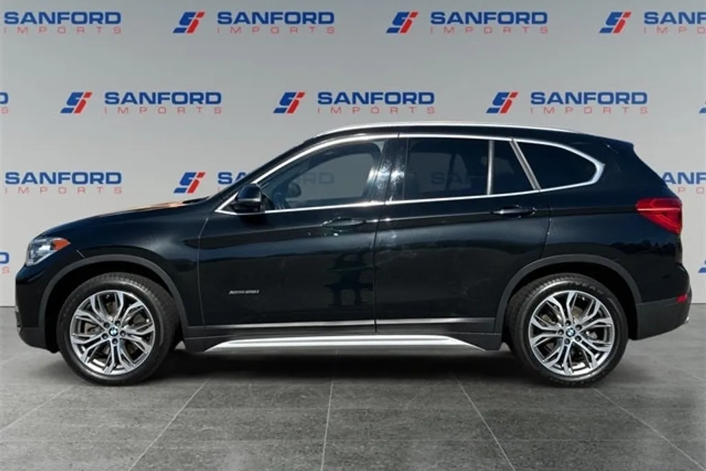 2017 Bmw X1 XDrive28i photo 1