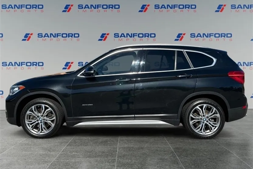 2017 Bmw X1 XDrive28i photo 1