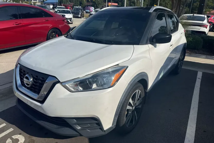 2018 Nissan Kicks SV photo 1