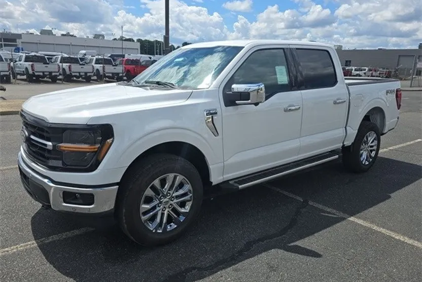 2024 Ford F-150 XLT photo 1