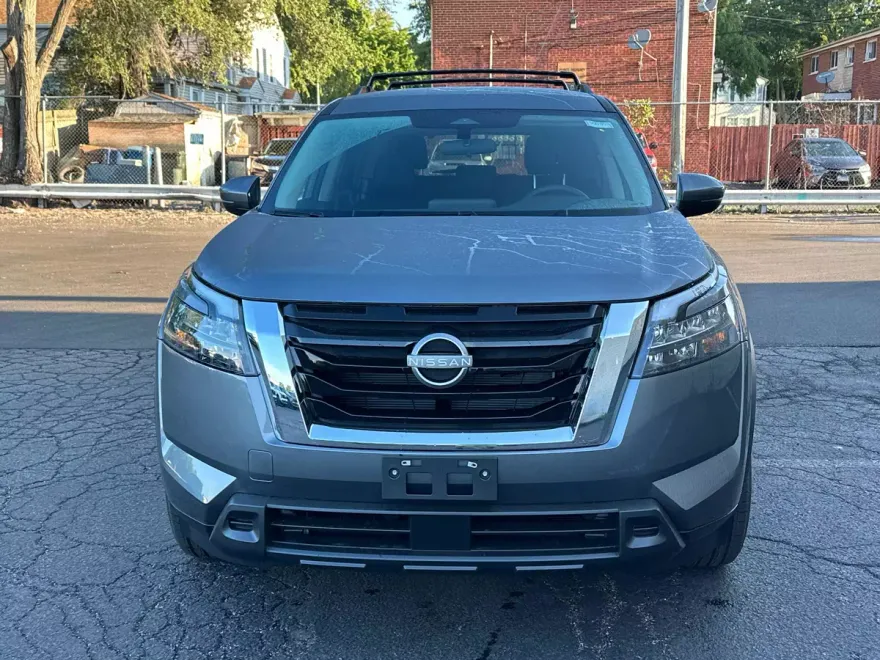 2025 Nissan Pathfinder SV photo 1