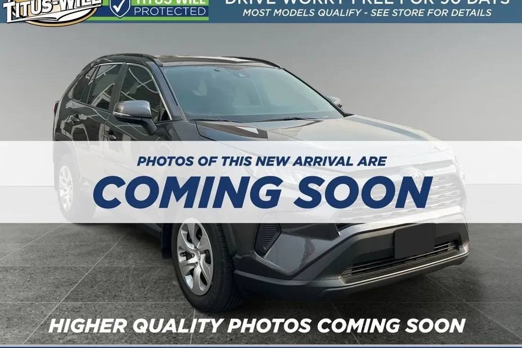2020 Toyota RAV4 LE photo 1