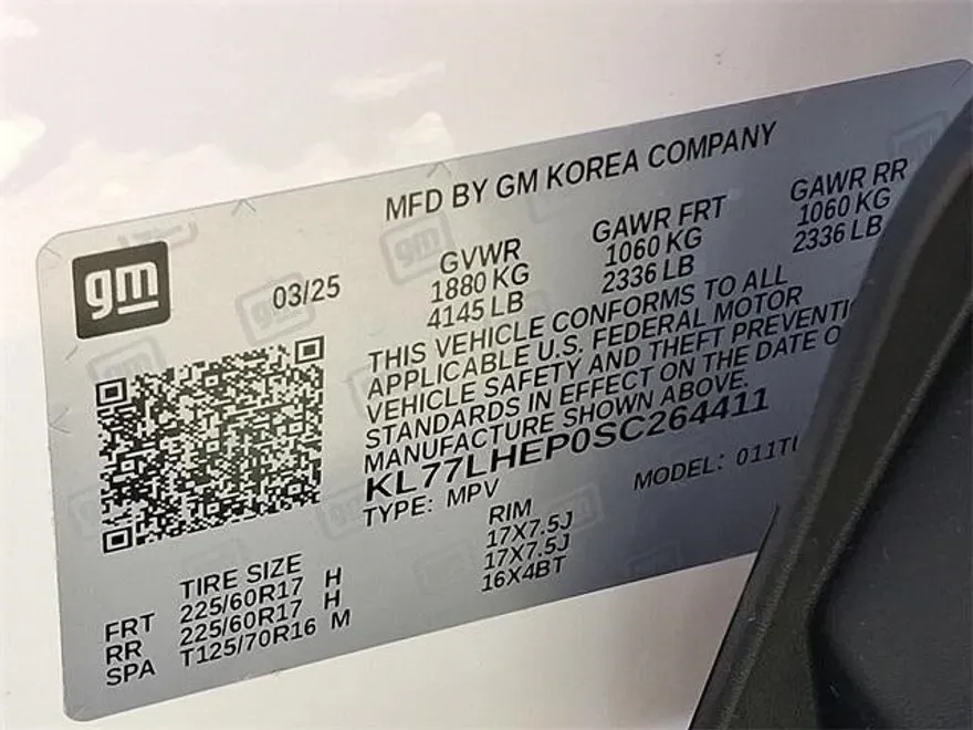 2025 Chevrolet Trax LT photo 17
