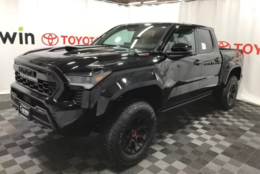 2025 Toyota Tacoma TRD Pro photo 1