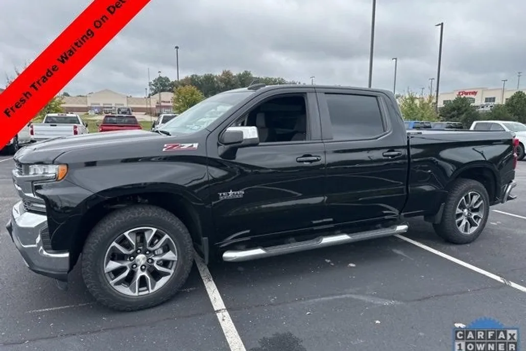 2020 Chevrolet Silverado 1500 LT photo 1