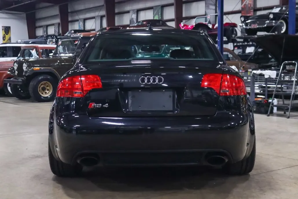 2008 Audi RS 4 photo 1