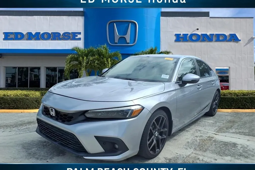 2024 Honda Civic Sport Touring photo 1