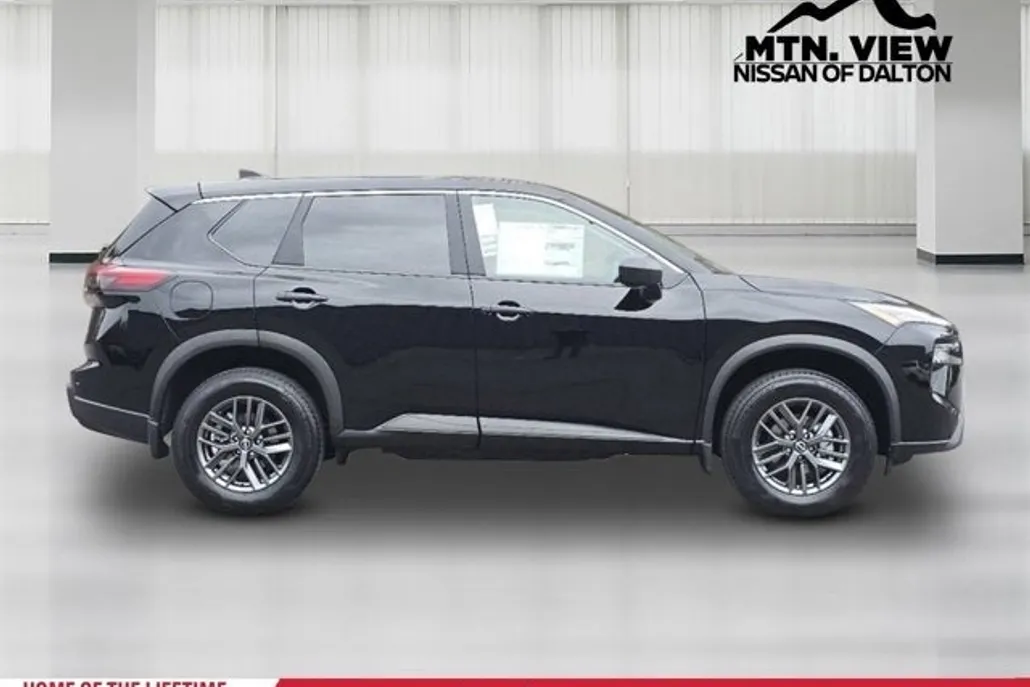 2025 Nissan Rogue S photo 1