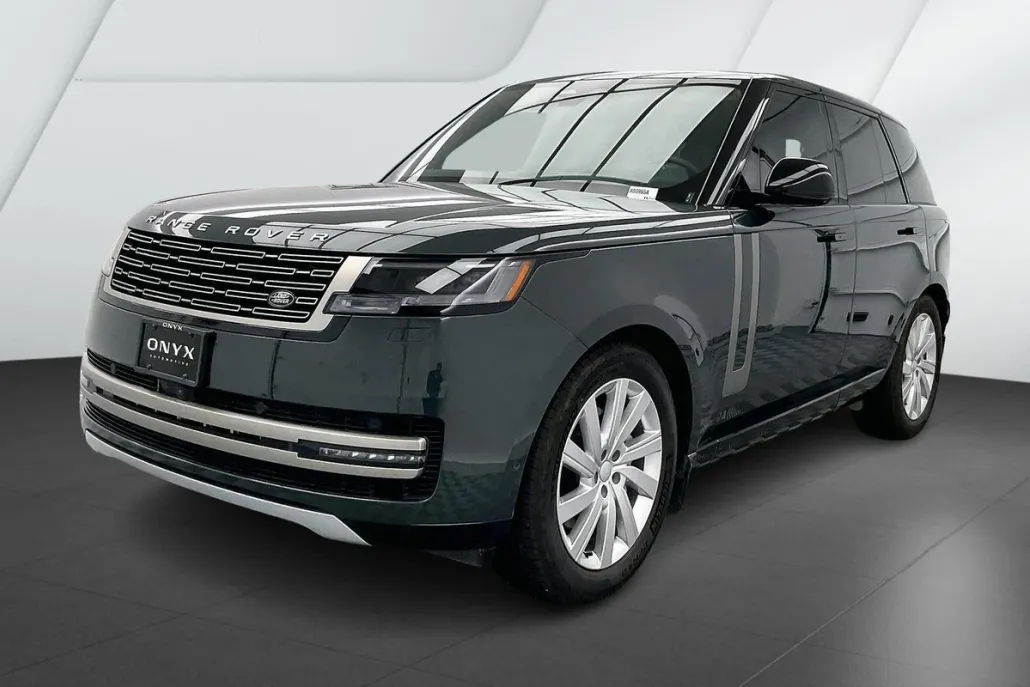 2024 Land Rover Range Rover SE photo 1