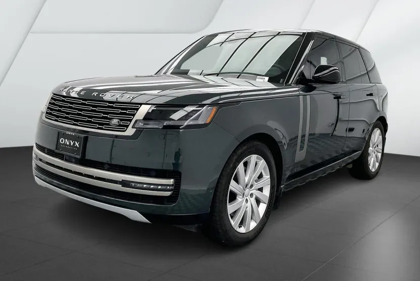 2024 Land Rover Range Rover SE photo 1