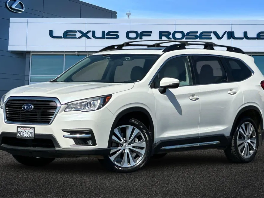 2022 Subaru Ascent Limited photo 1