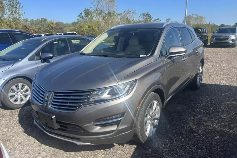 2016 Lincoln MKC Select photo 1