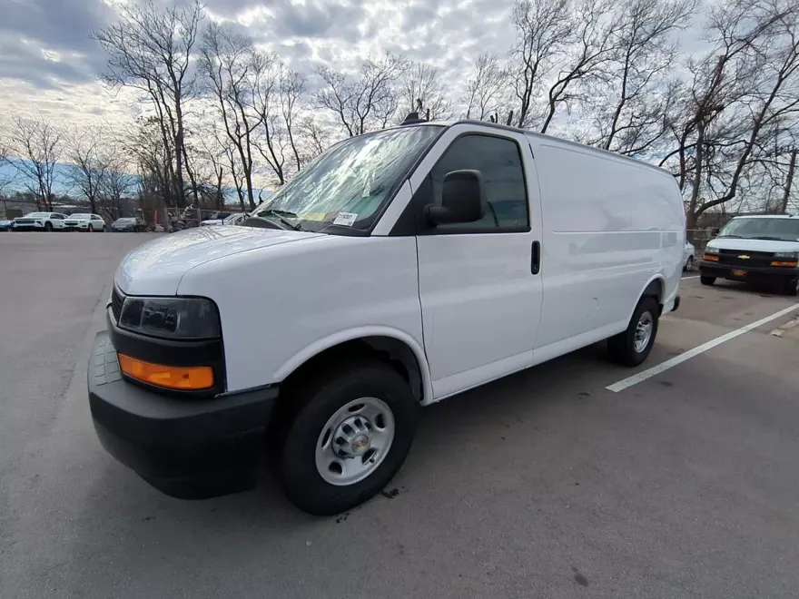 2025 Chevrolet Express Cargo 2500 photo 1