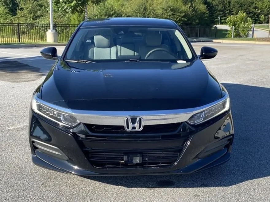 2018 Honda Accord LX photo 1