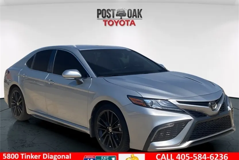 2022 Toyota Camry XSE photo 1