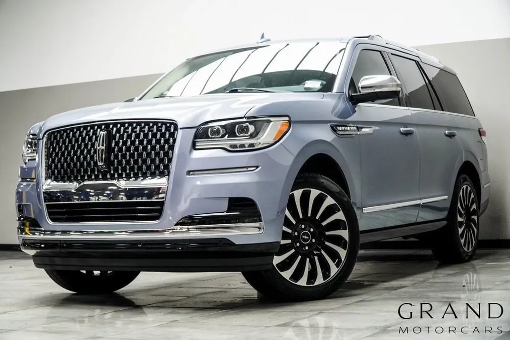 2022 Lincoln Navigator Black Label photo 1