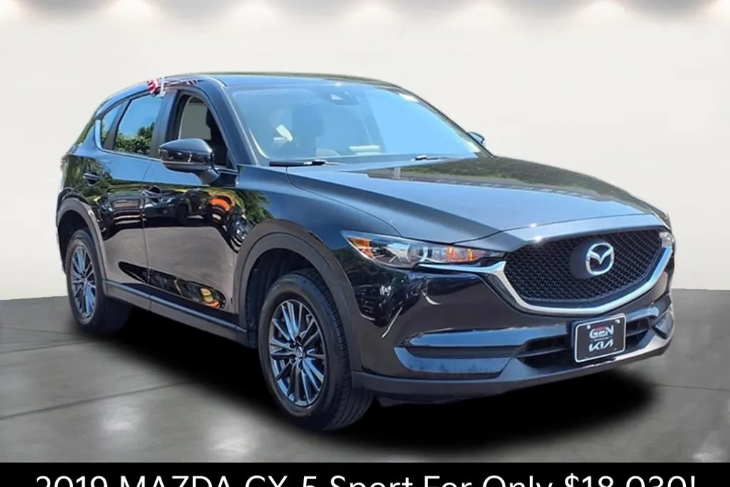 2019 Mazda CX-5 Sport photo 1