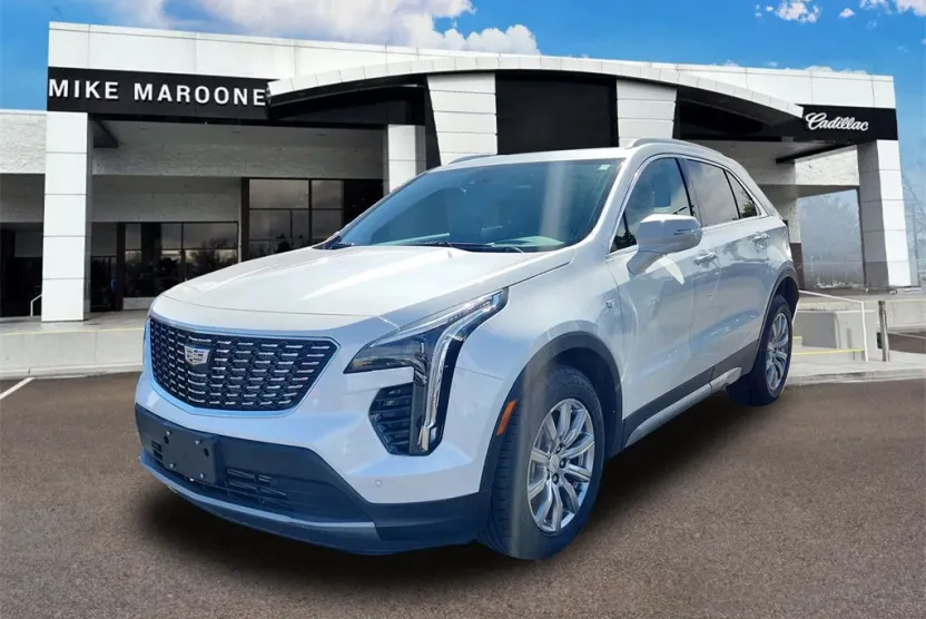 2023 Cadillac XT4 Premium Luxury photo 1