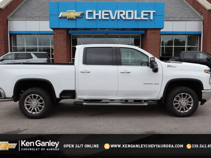 2025 Chevrolet Silverado 3500HD LTZ photo 1