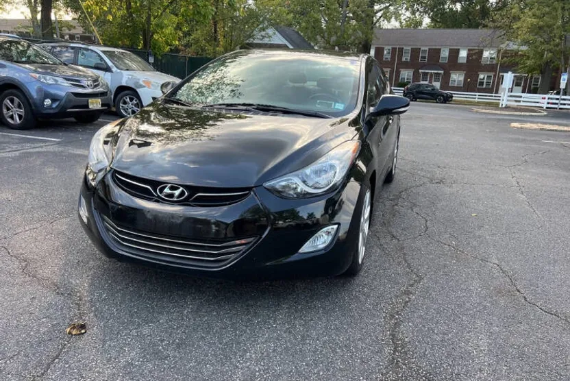 2013 Hyundai Elantra GLS Limited GS SE Tech photo 1