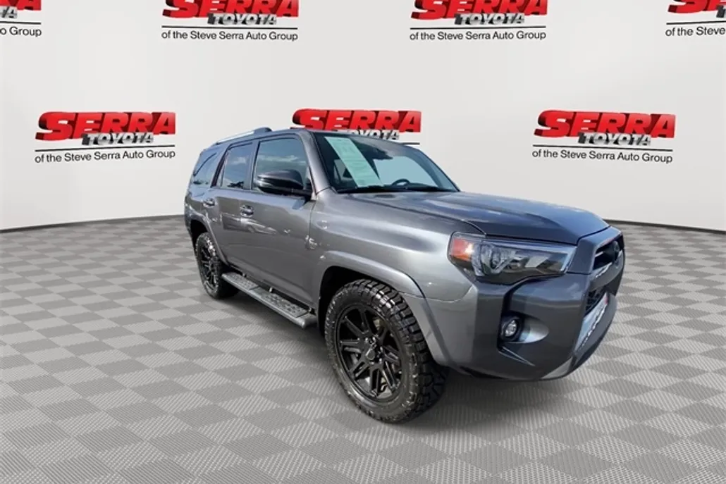 2022 Toyota 4Runner SR5 Premium photo 1