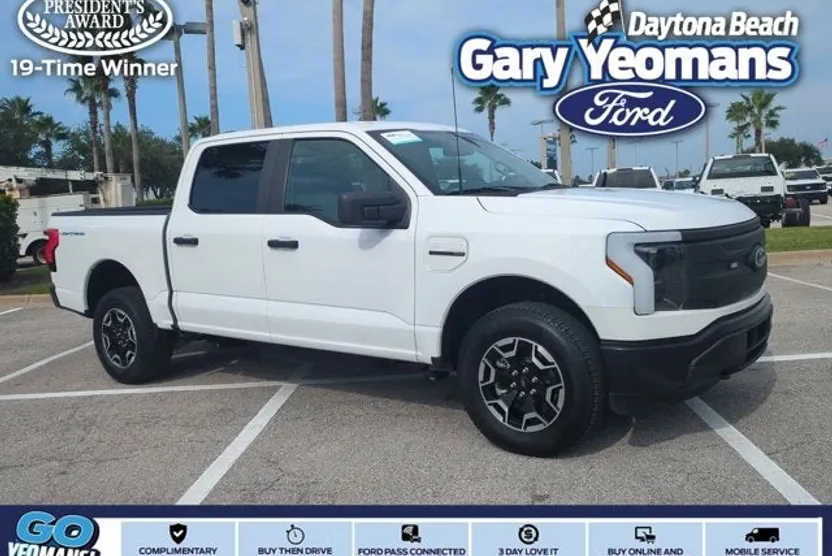 2022 Ford F-150 Lightning photo 1