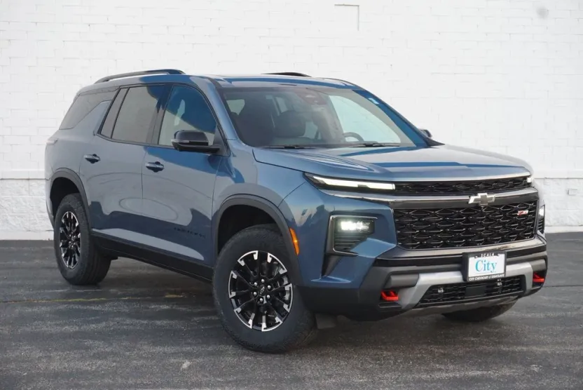 2026 Chevrolet Traverse Z71 photo 1