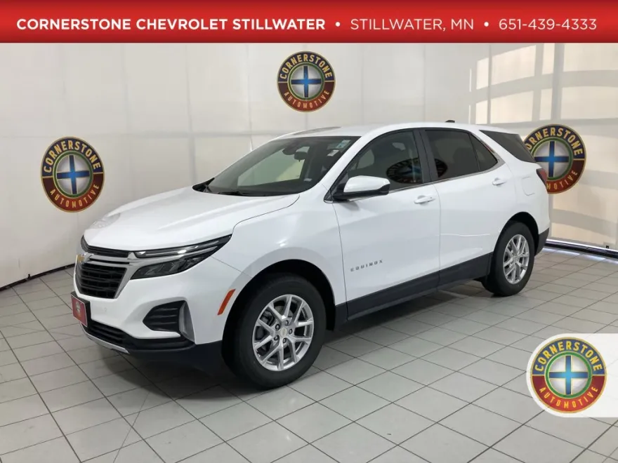 2024 Chevrolet Equinox LT photo 1
