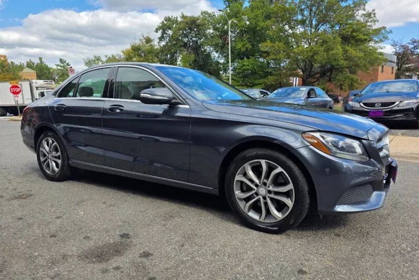 2015 Mercedes Benz C 300 4MATIC photo 1