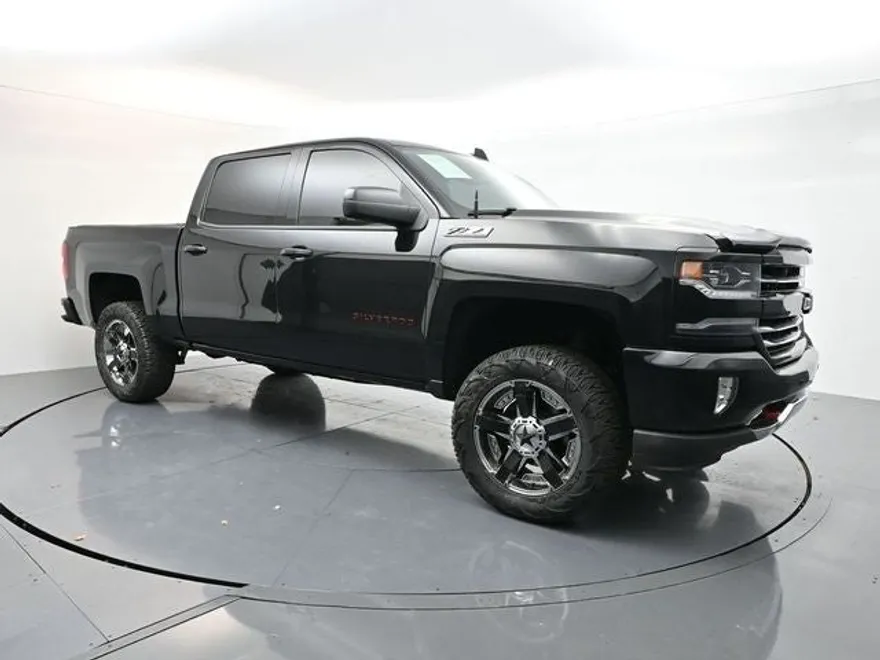 2018 Chevrolet Silverado 1500 LTZ photo 1