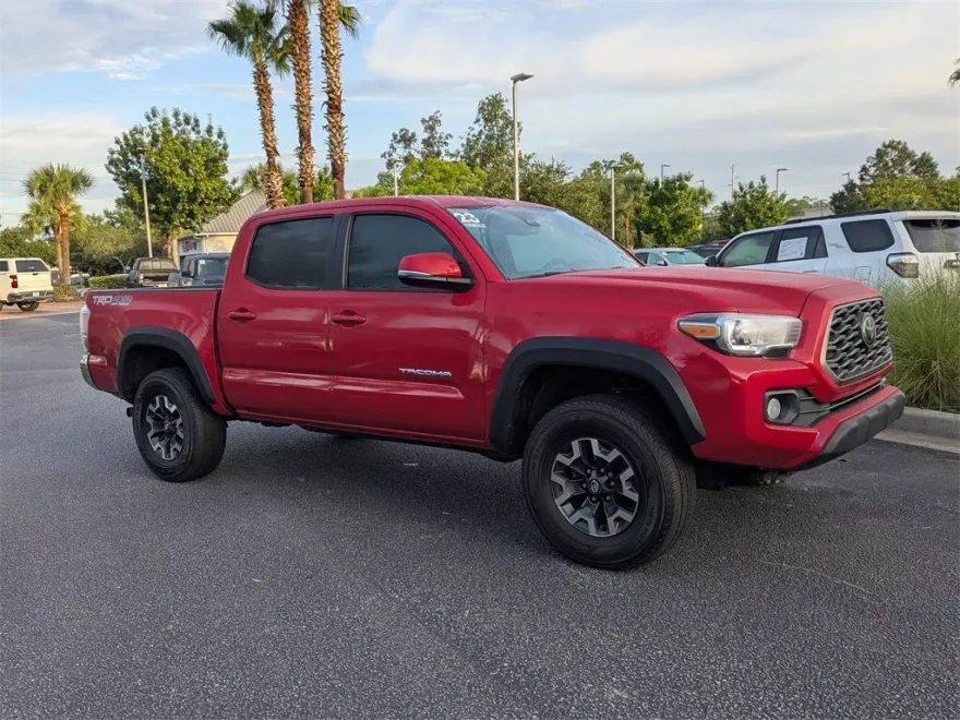 2023 Toyota Tacoma TRD Off-Road V6 photo 1