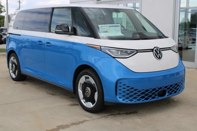 2025 Volkswagen ID. Buzz Pro S photo 1