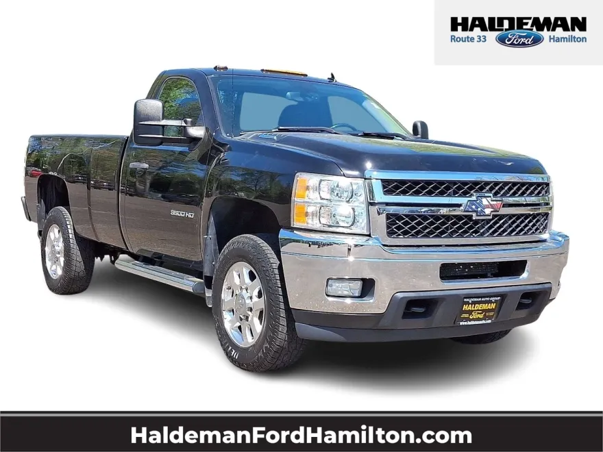 2013 Chevrolet Silverado 3500HD LT photo 1