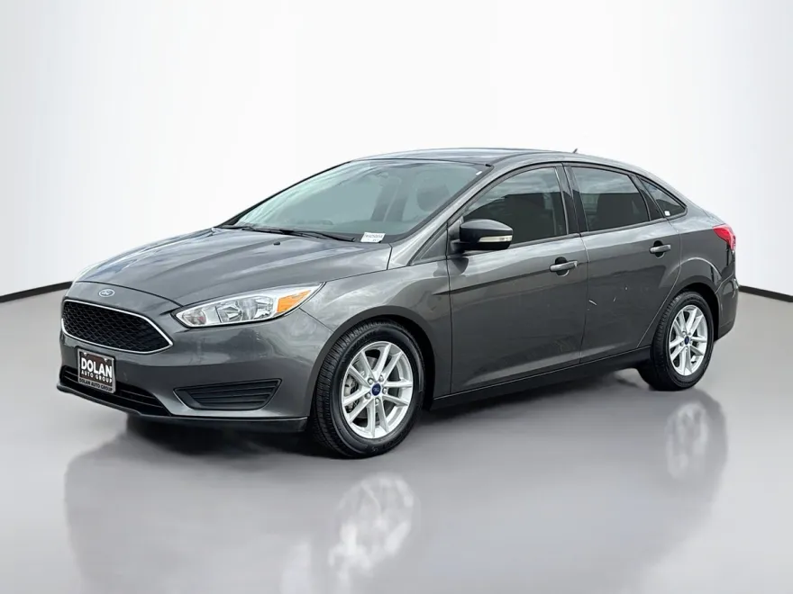 2016 Ford Focus SE photo 1