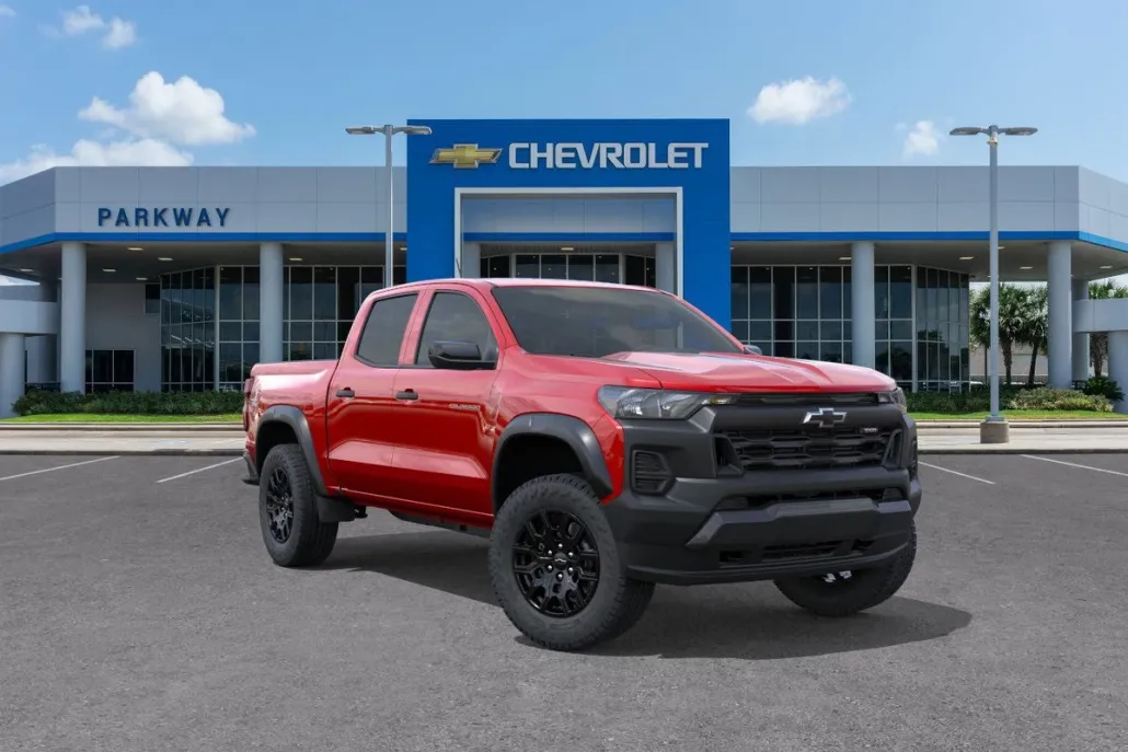 2026 Chevrolet Colorado Trail Boss photo 1