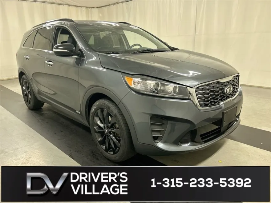 2020 Kia Sorento S photo 1