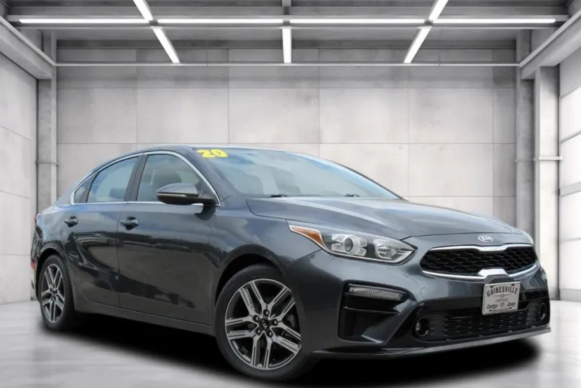 2020 Kia Forte EX photo 1