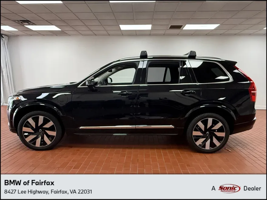 2024 Volvo XC90 Plus photo 1