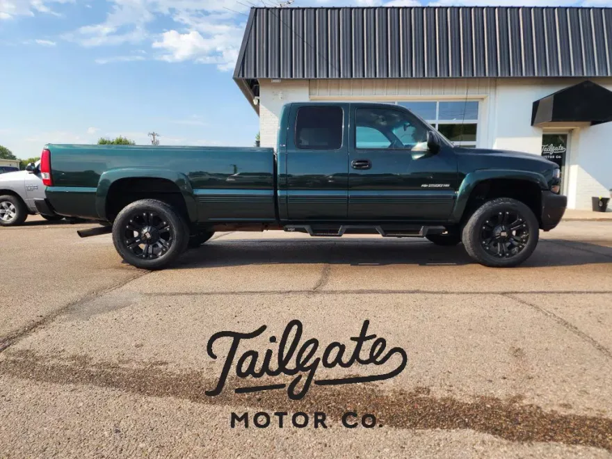 2001 Chevrolet Silverado 2500HD photo 1