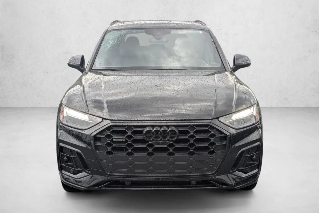 2024 Audi Q5 S line Premium Plus photo 1
