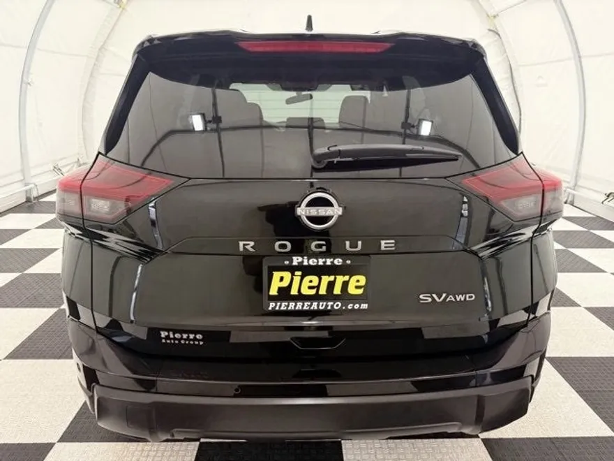 2024 Nissan Rogue SV photo 1