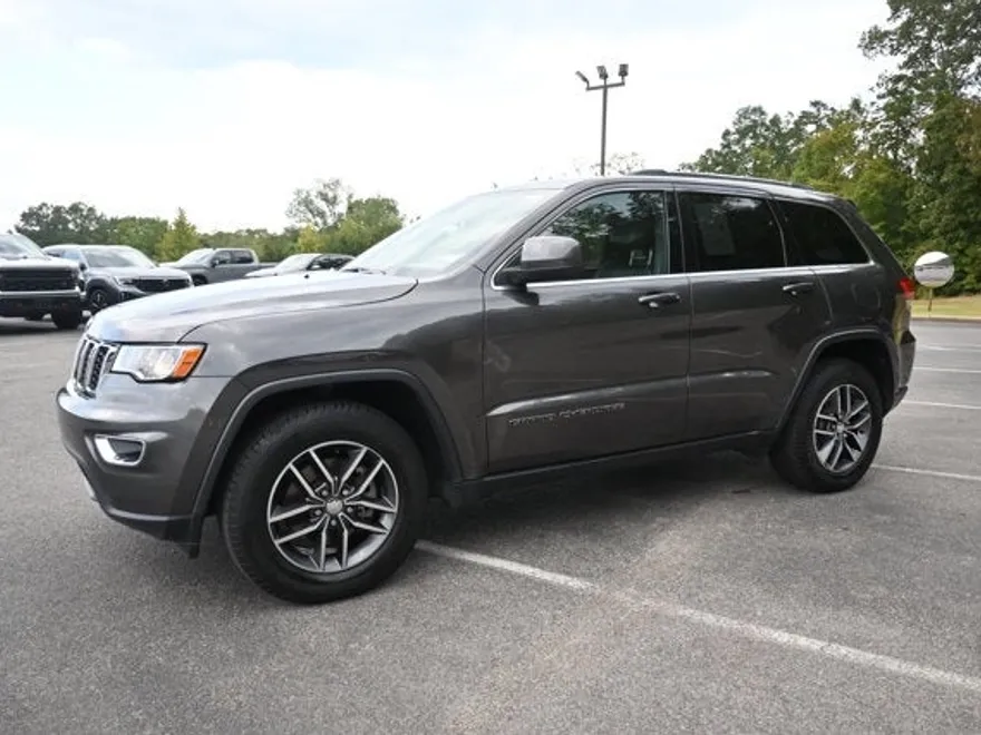 2018 Jeep Grand Cherokee Laredo E photo 1