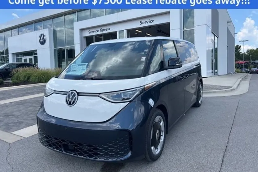 2025 Volkswagen ID. Buzz Pro Plus photo 1