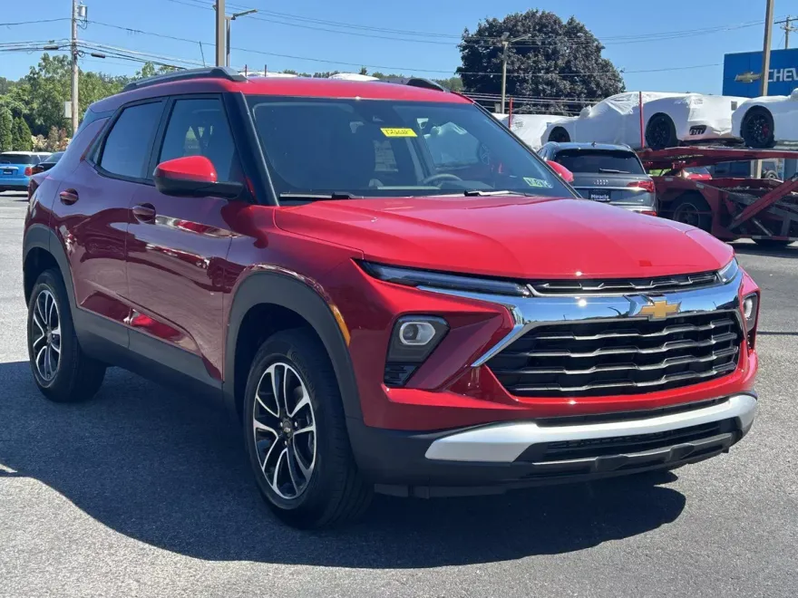 2026 Chevrolet Trailblazer LT photo 1