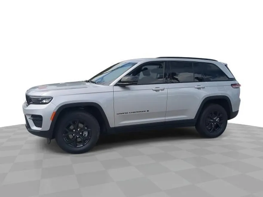 2025 Jeep Grand Cherokee Altitude photo 1