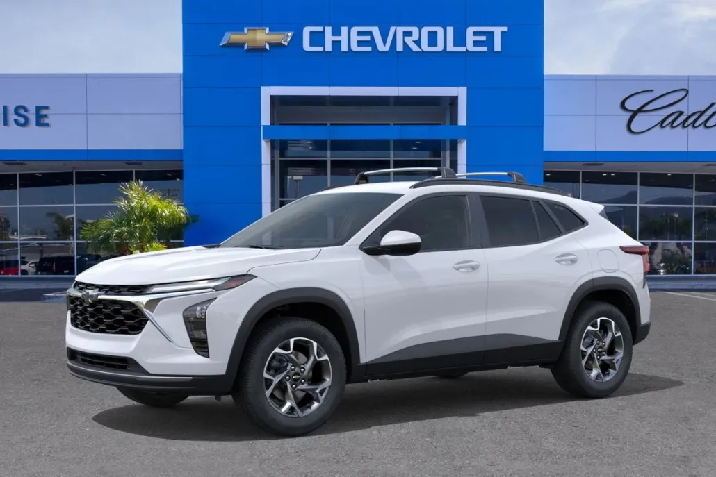 2026 Chevrolet Trax LT photo 1